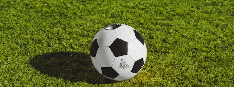 世界杯淘汰赛阶段比赛场馆夜景全景图